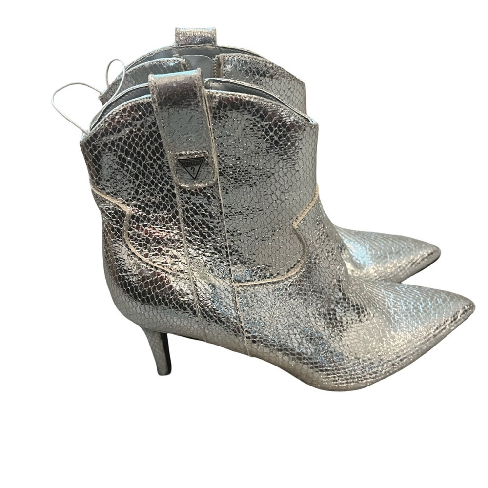 Guess Metallic Silver Snake Print Western Heeled Boots. NWOT. Size: 6M.